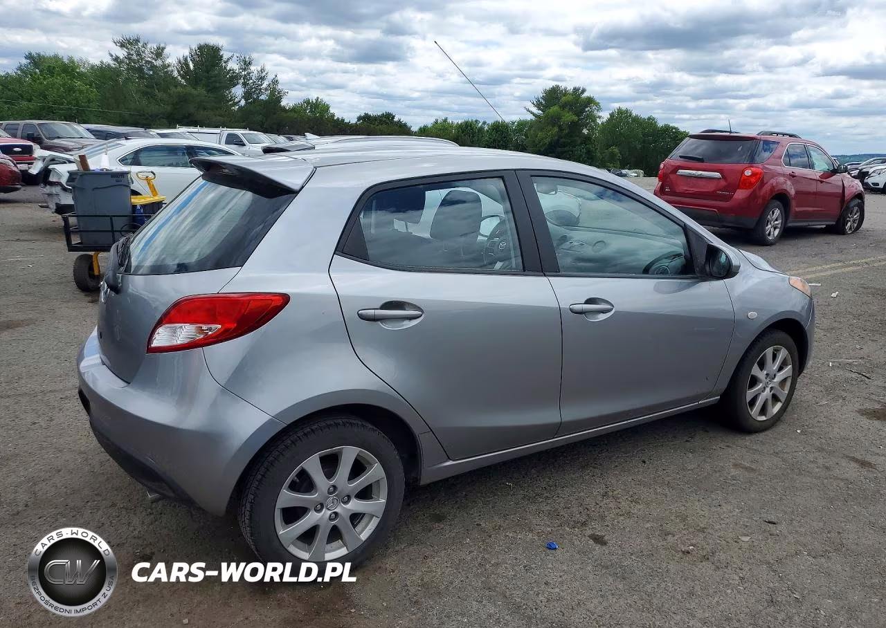 2012 Mazda Mazda2 Sport VIN:JM1DE1LZ9C0144900 - 3