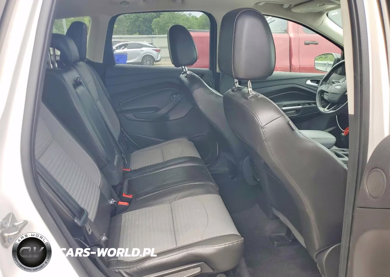 2017 Ford Escape Titanium VIN:1FMCU0J90HUF01372 - 11