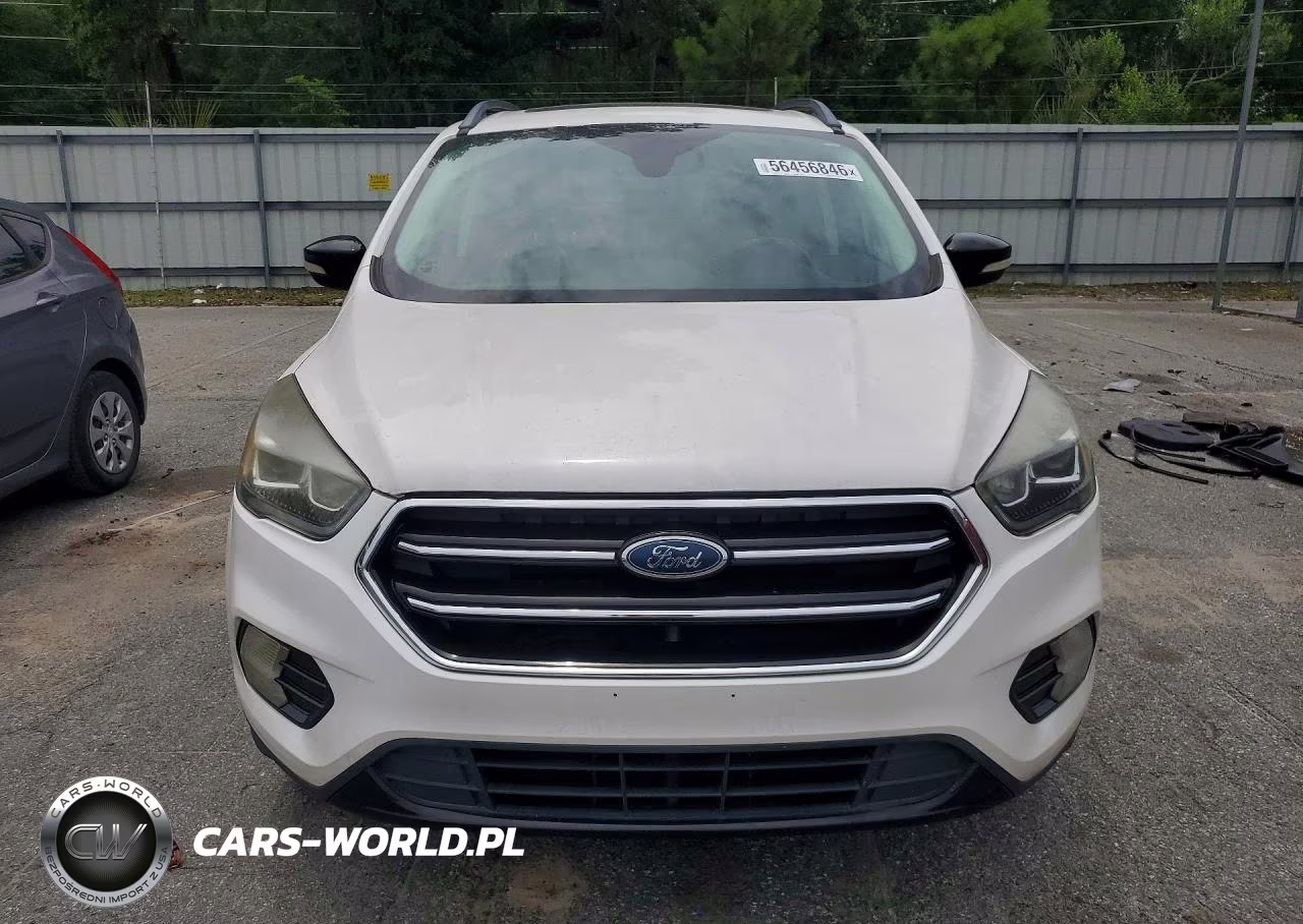 2017 Ford Escape Titanium VIN:1FMCU0J90HUF01372 - 5