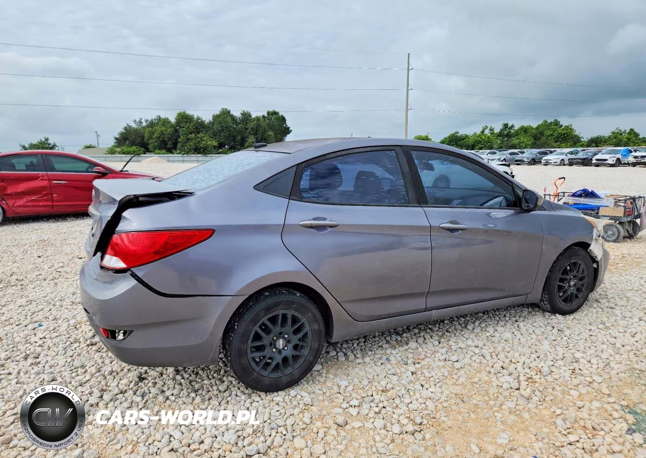 2016 Hyundai Accent VIN:KMHCT4AE0GU089394 - 3