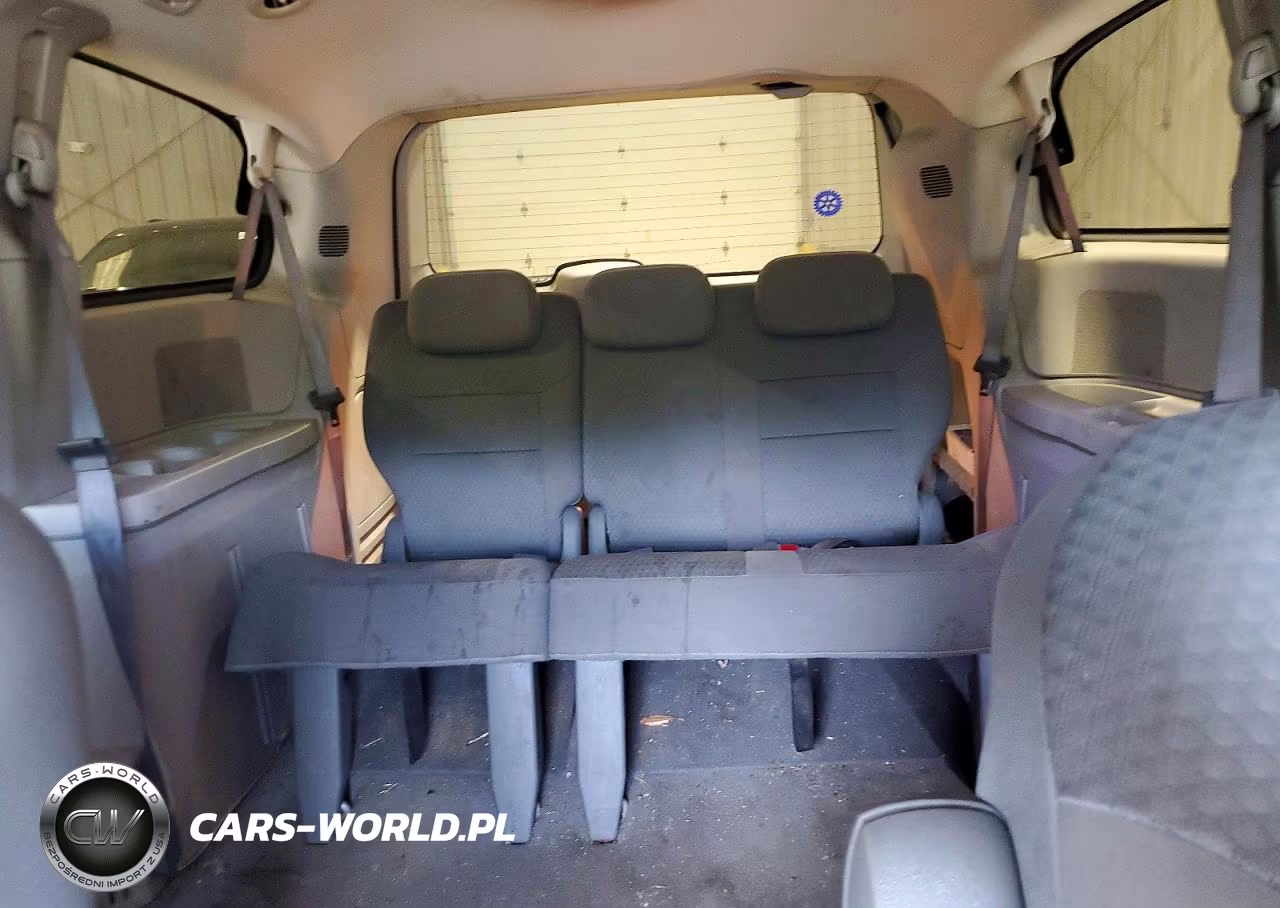 2010 Chrysler Town & Country Touring VIN:2A4RR5D10AR432246 - 10