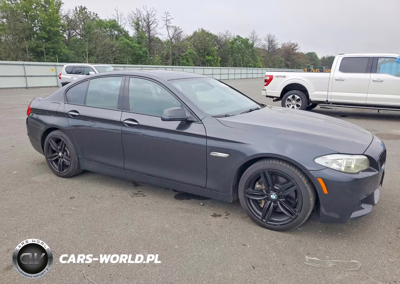 2012 BMW 550 Xi VIN:WBAFU9C52CDW93657 - 4