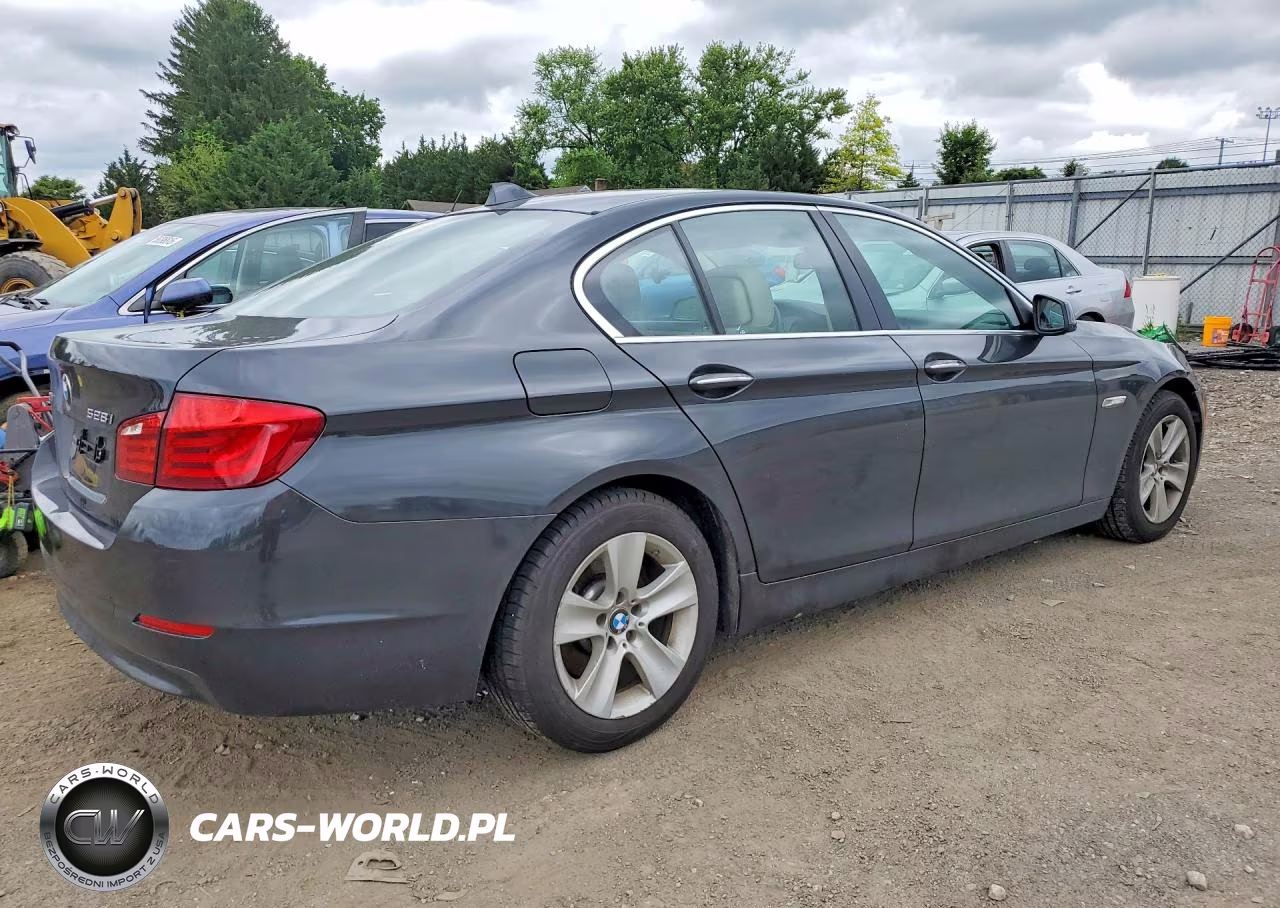 2013 BMW 528 Xi VIN:WBAXH5C59DDW12950 - 3