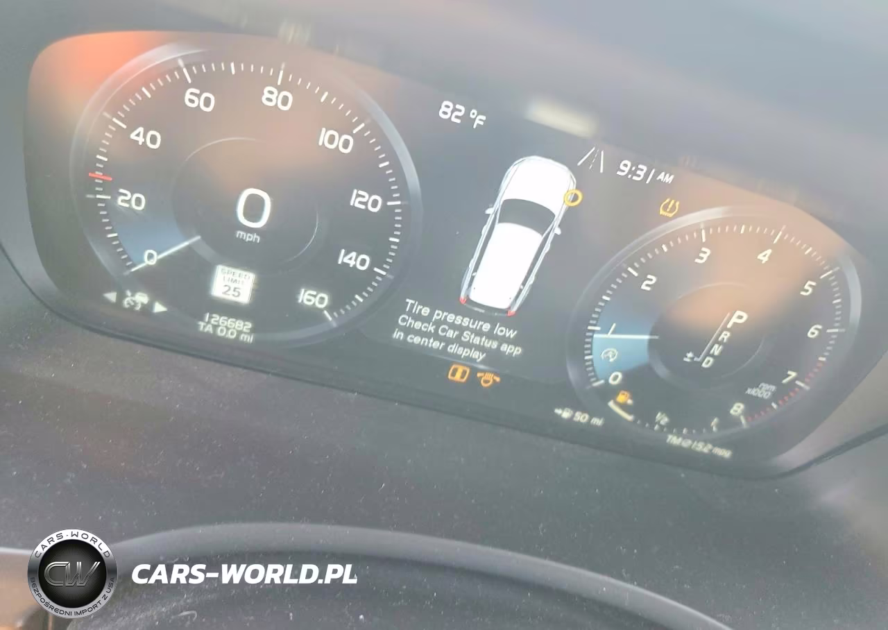 2018 Volvo Xc90 T6 VIN:YV4A22PL4J1372511 - 9