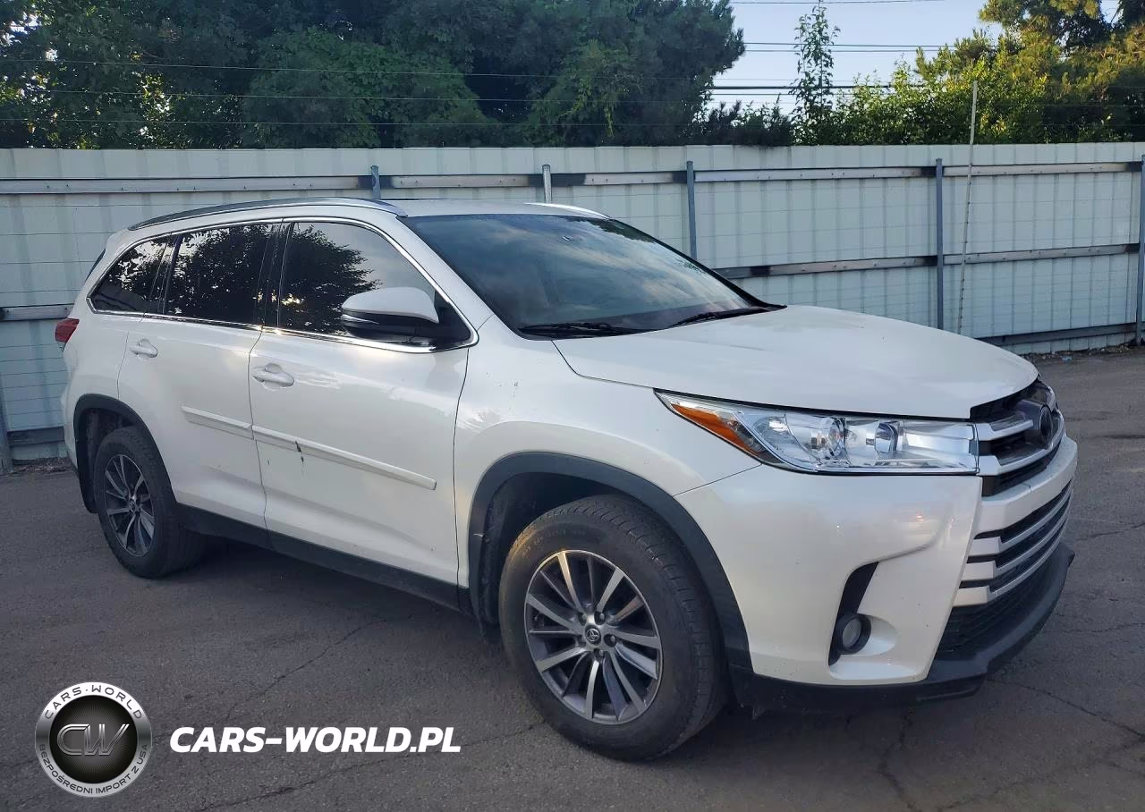 2019 Toyota Highlander Se VIN:5TDJZRFH3KS582736 - 4