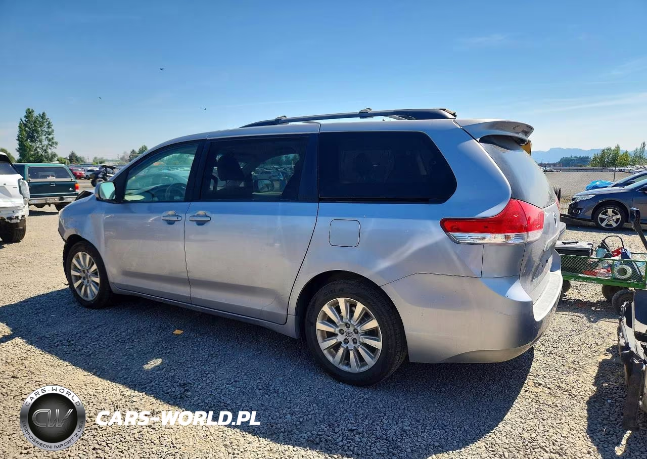 2012 Toyota Sienna Le VIN:5TDJK3DC0CS037460 - 2