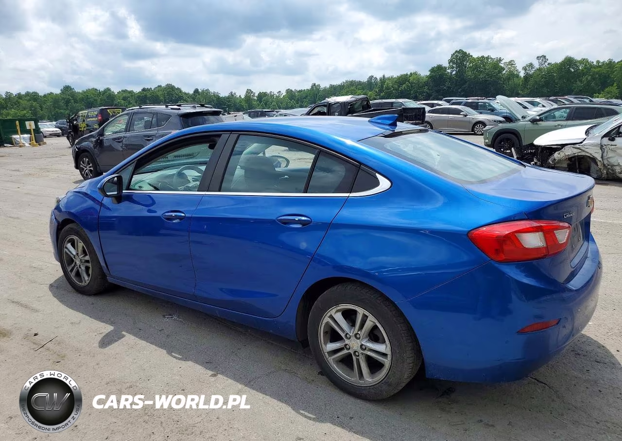 2017 Chevrolet Cruze Lt VIN:1G1BE5SM2H7243375 - 2