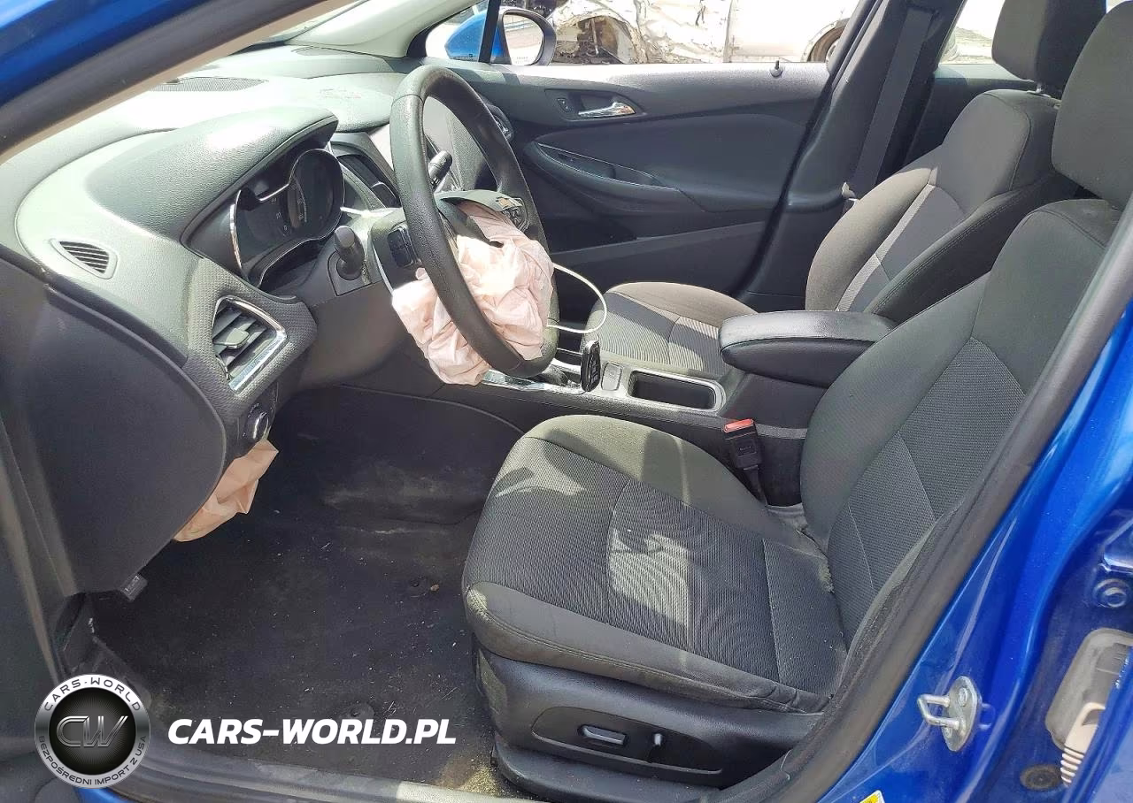 2017 Chevrolet Cruze Lt VIN:1G1BE5SM2H7243375 - 7