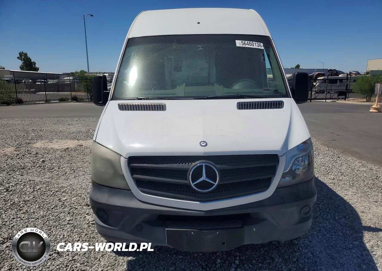 2015 Mercedes Benz Sprinter 2500 Delivery Van VIN:WD3PE8DB3FP124347 - 5