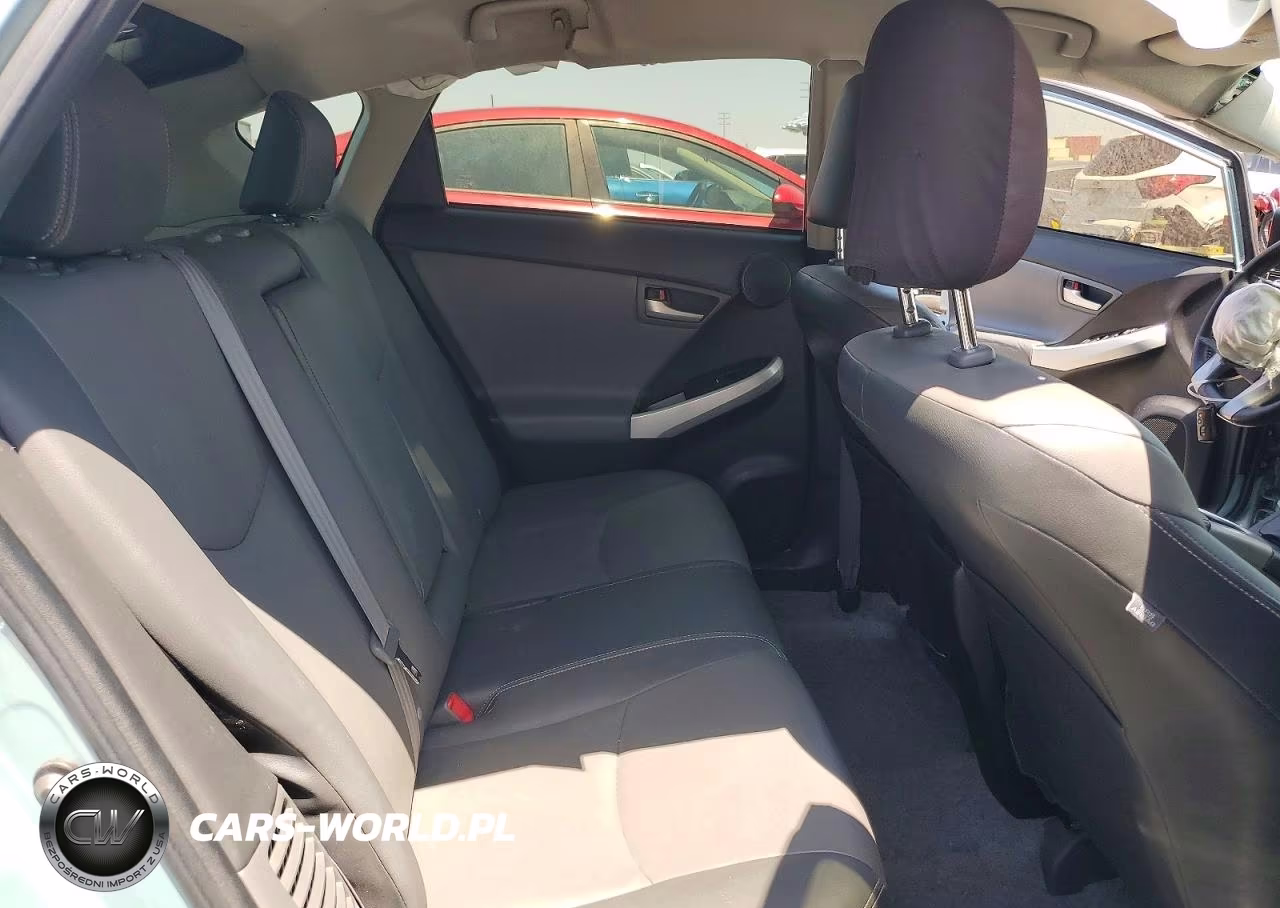 2014 Toyota Prius Plug-In Hybrid Advanced VIN:JTDKN3DP5E3050529 - 10