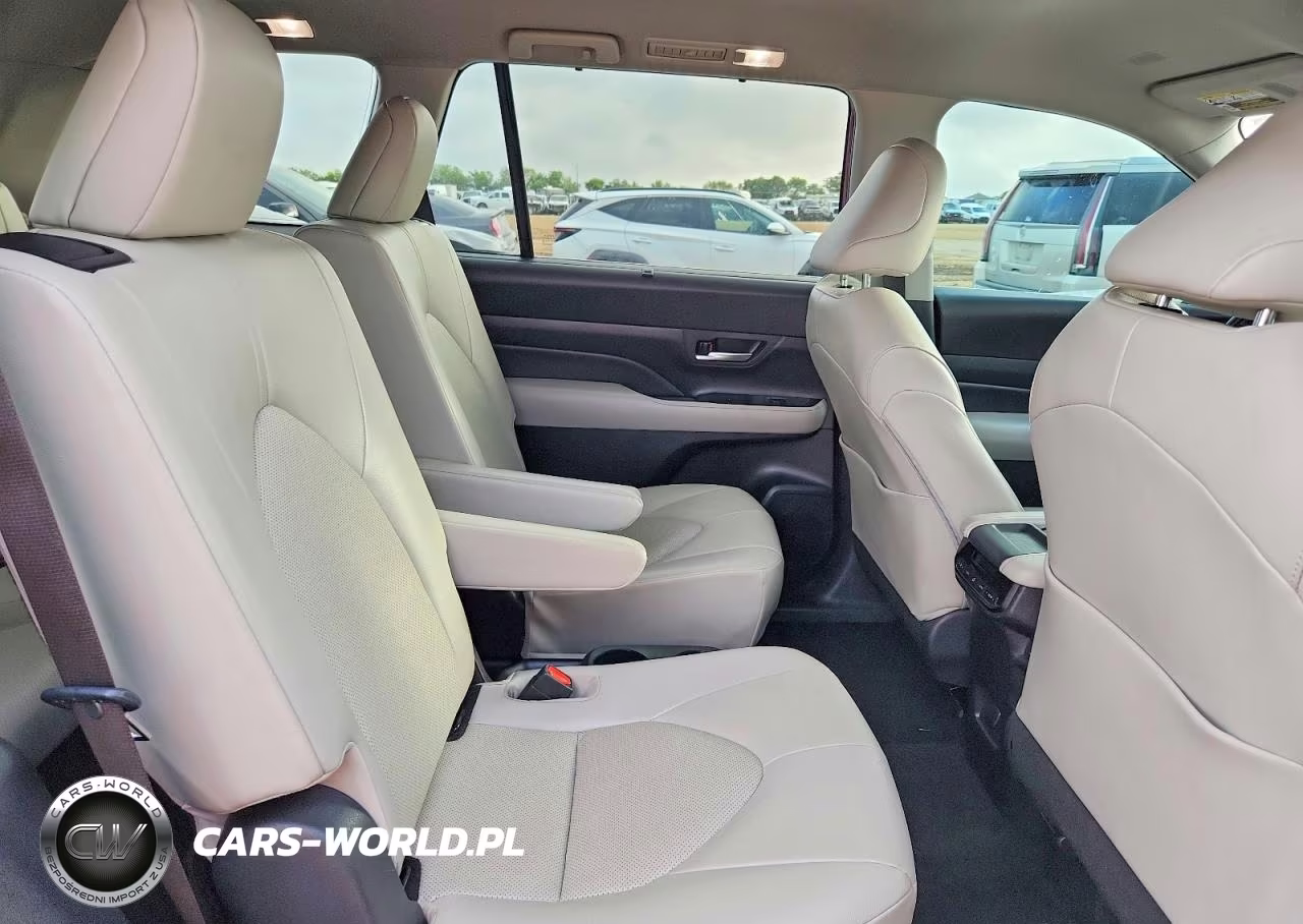 2024 Toyota Grand Highlander Xle VIN:5TDAAAA52RS010850 - 11