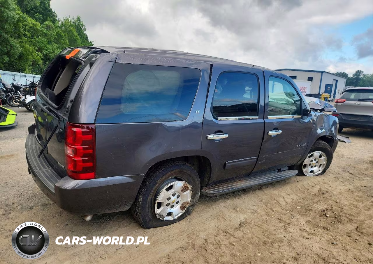 2010 Chevrolet Tahoe C1500 Lt VIN:1GNUCBE06AR280847 - 3