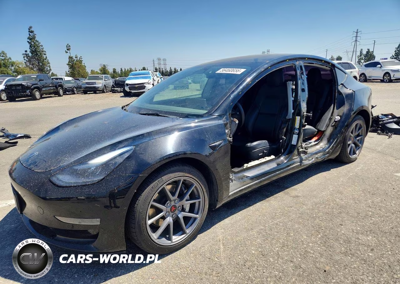 2022 Tesla Model 3 – zdjęcie 1 z 13