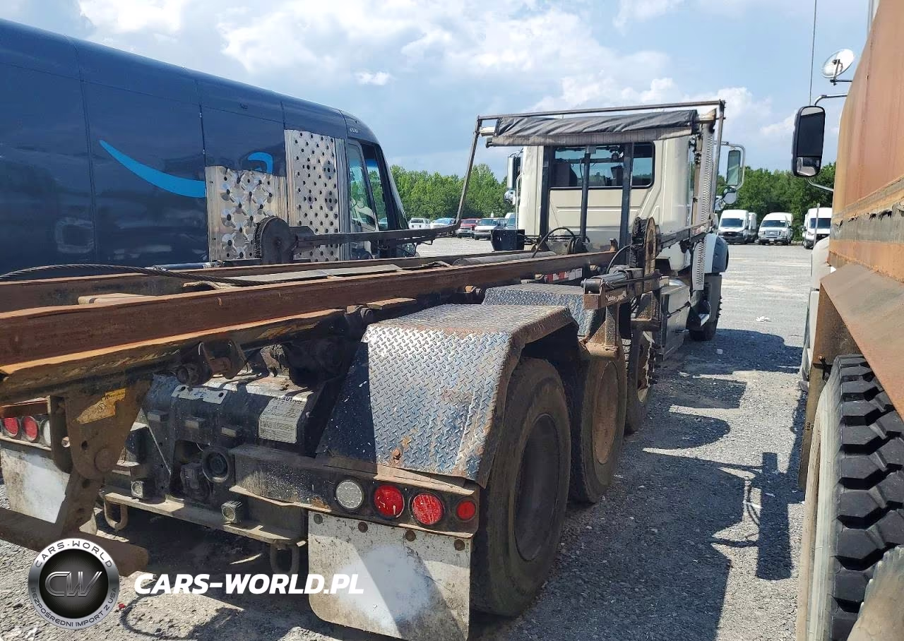2013 Mack Gu713 Roll-Off Container Truck VIN:1M2AX04C7DM014251 - 4