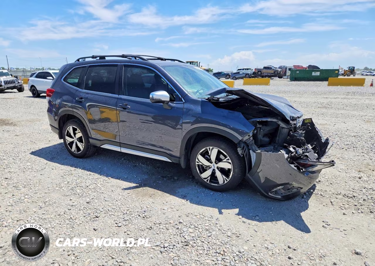 2020 Subaru Forester Touring VIN:JF2SKAXC6LH584422 - 4