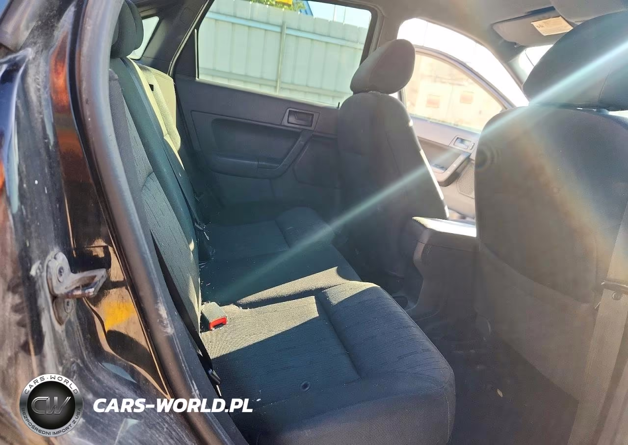 2011 Ford Focus Se VIN:1FAHP3FN2BW160860 - 10