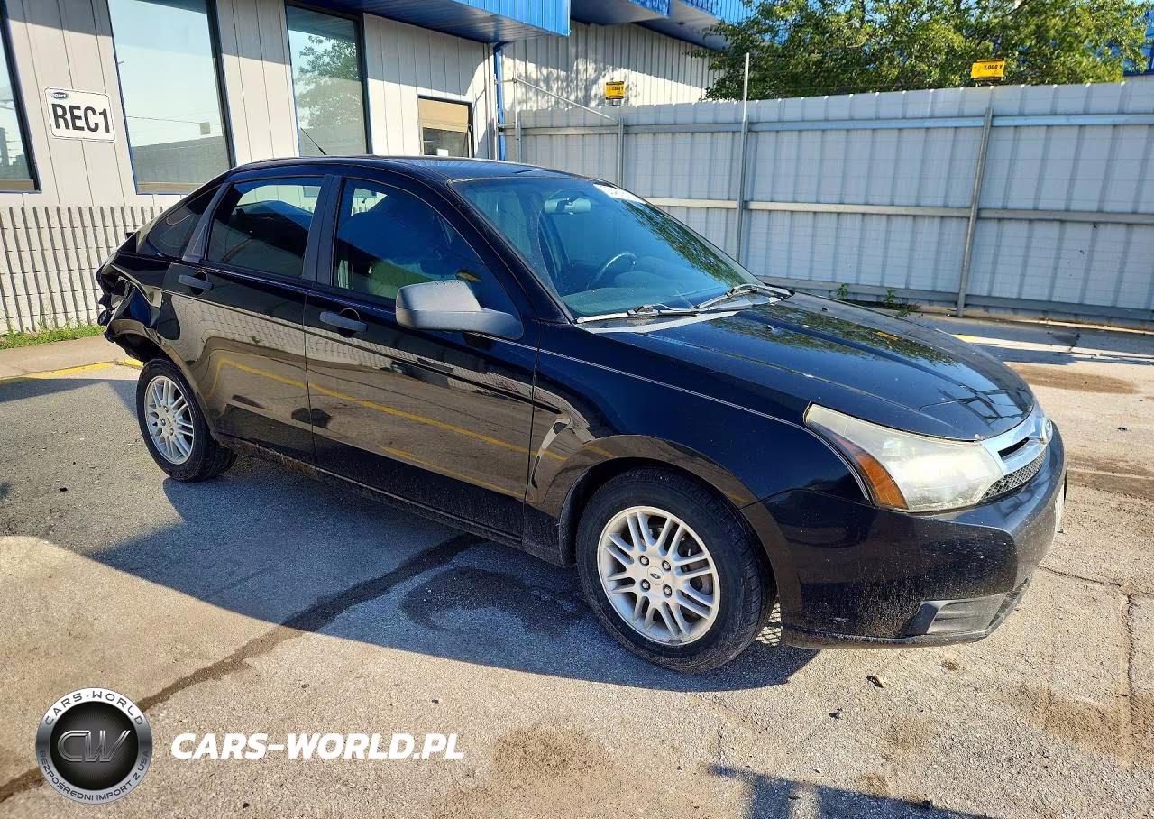 2011 Ford Focus Se VIN:1FAHP3FN2BW160860 - 4