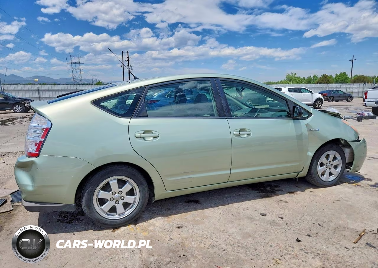 2008 Toyota Prius Base VIN:JTDKB20U683424651 - 3