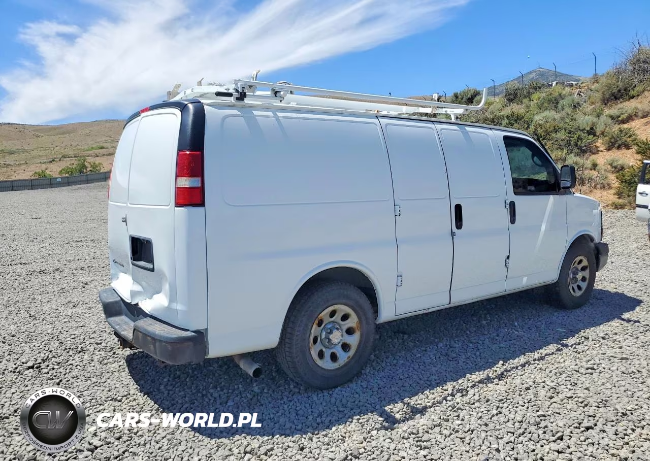2013 Chevrolet Express G1500 VIN:1GCSHAF46D1180392 - 3