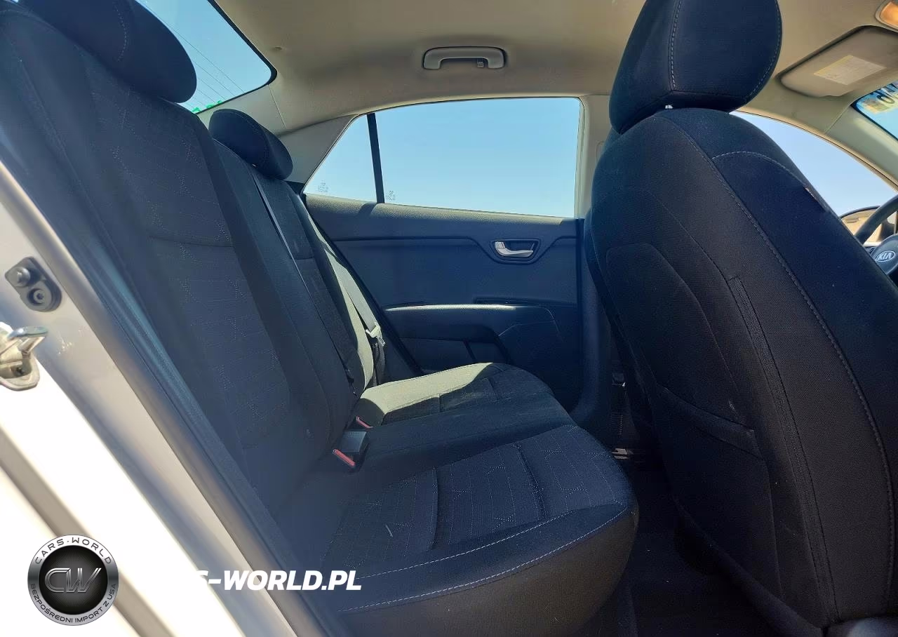 2019 Kia Rio S VIN:3KPA24AB9KE232354 - 10