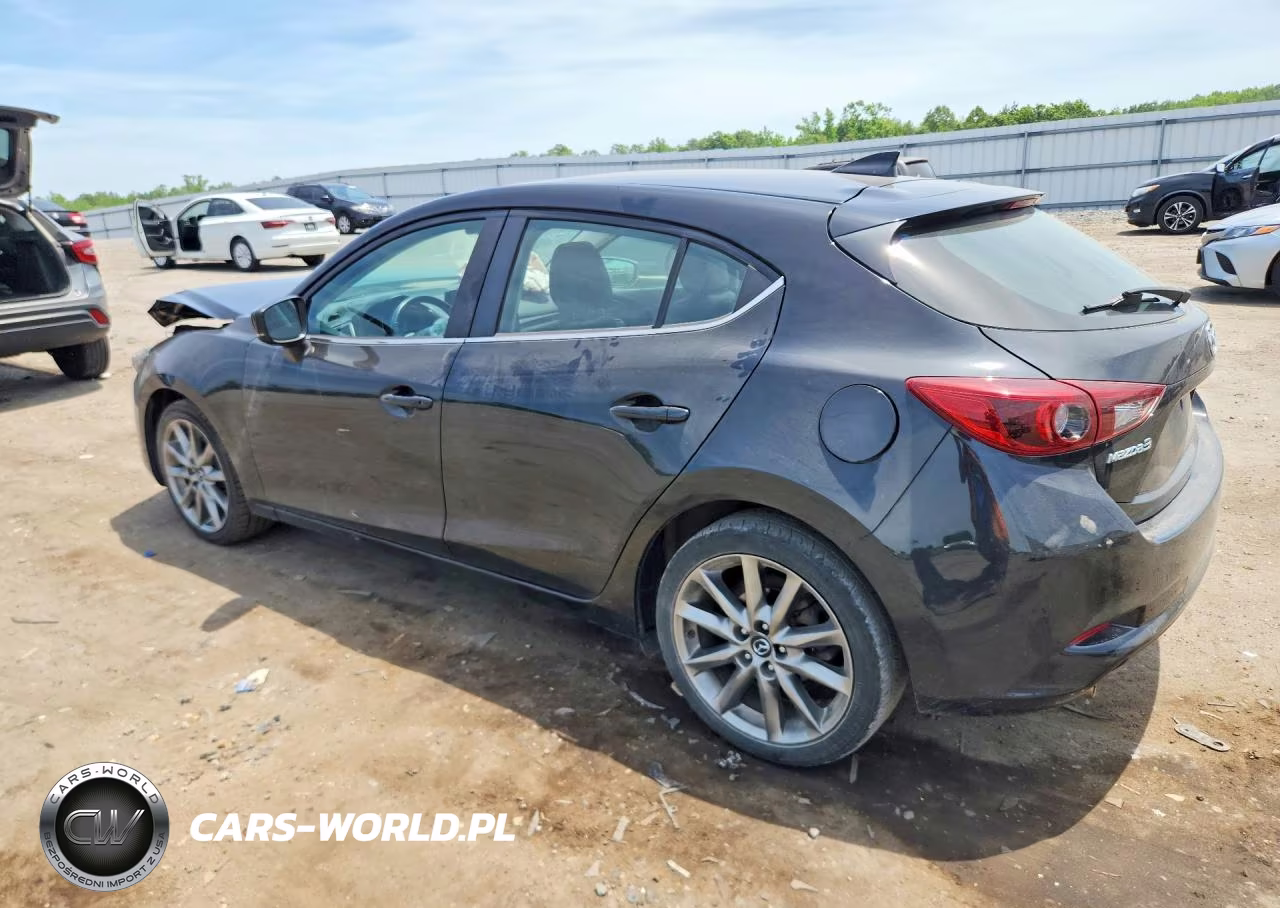 2018 Mazda 3 Grand Touring VIN:3MZBN1M37JM225449 - 2
