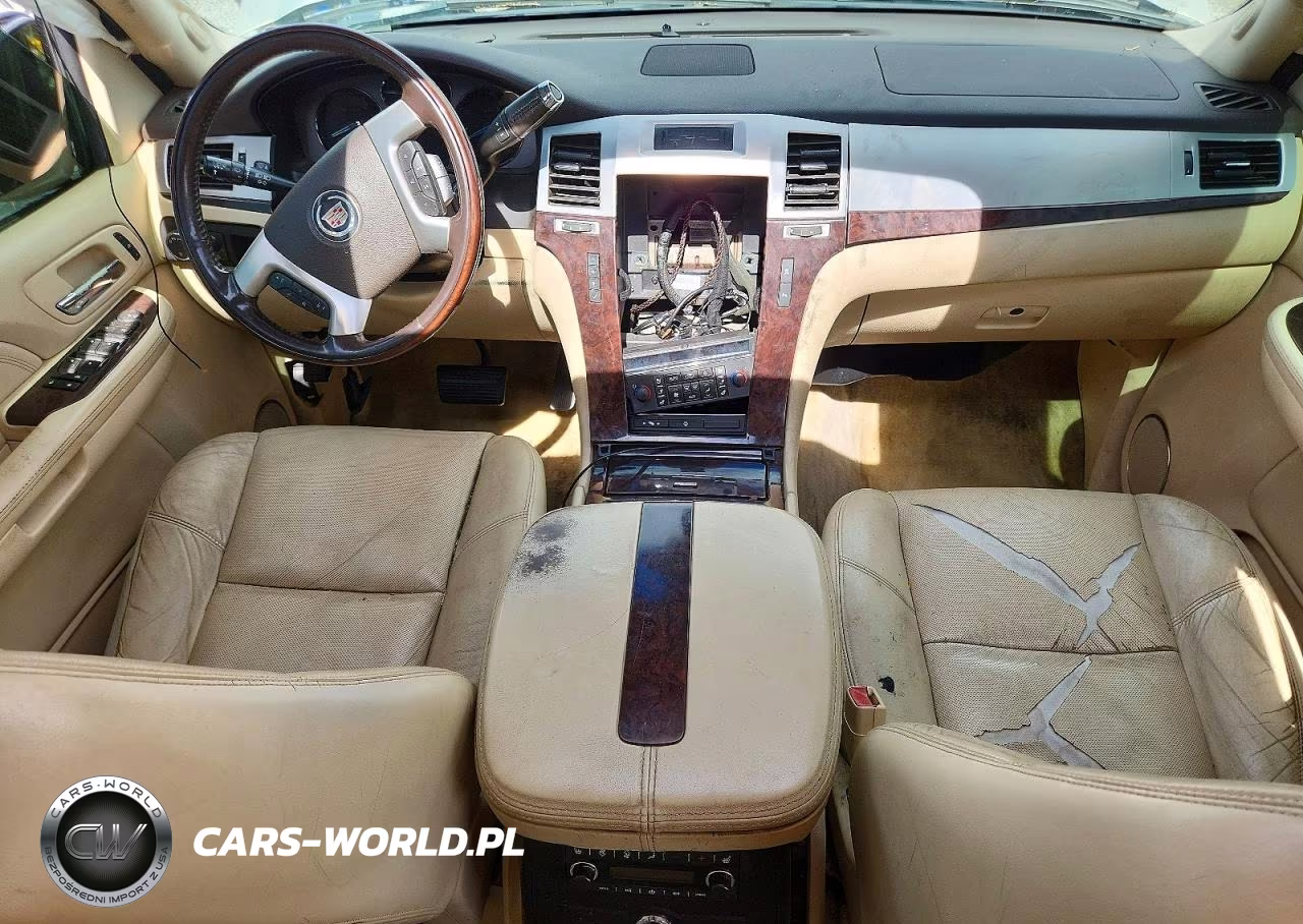 2008 Cadillac Escalade Luxury VIN:1GYFK63828R108341 - 8