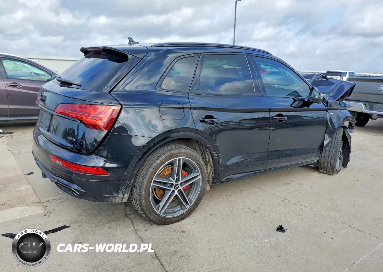 2025 Audi Q5 E Premium Plus 55 VIN:WA1E2AFY9S2045863 - 3