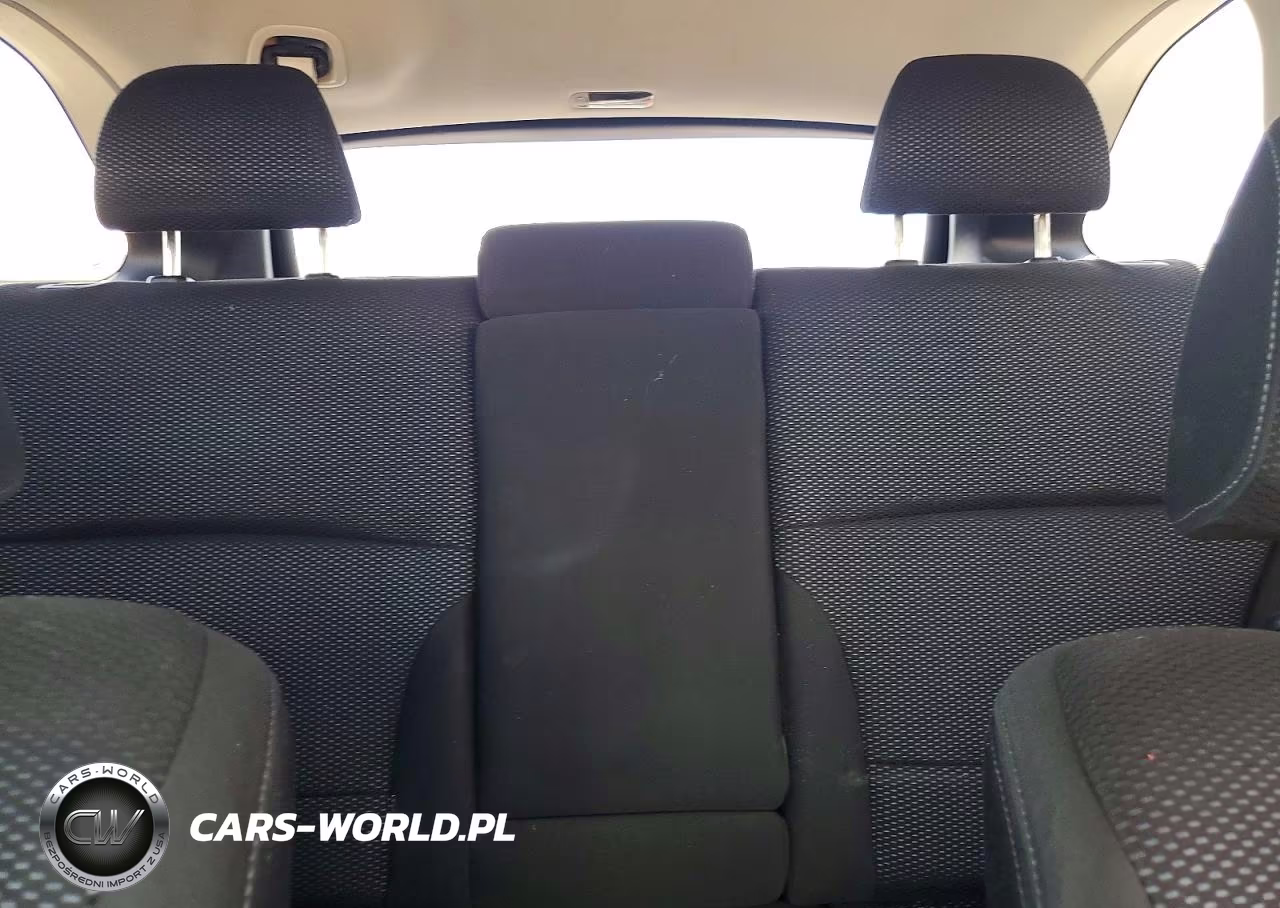 2018 Subaru Outback 2.5I Premium VIN:4S4BSACC7J3309149 - 10