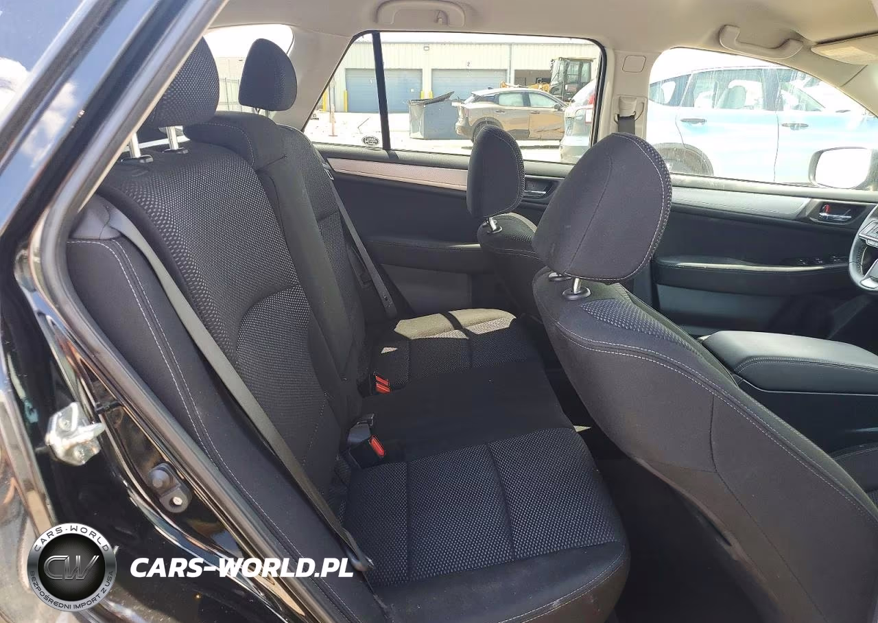 2018 Subaru Outback 2.5I Premium VIN:4S4BSACC7J3309149 - 11