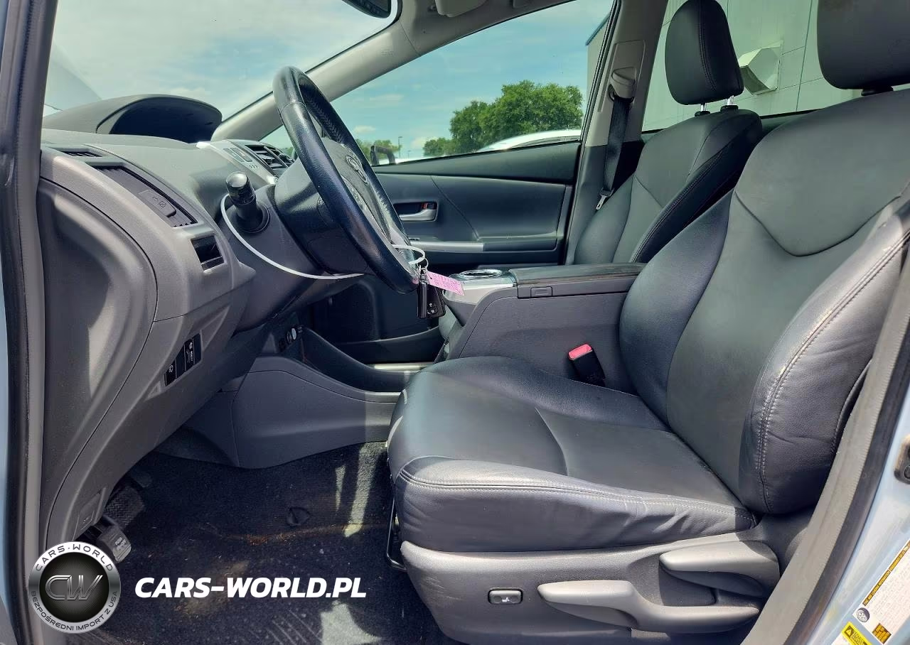 2013 Toyota Prius V Five VIN:JTDZN3EU0D3221558 - 7