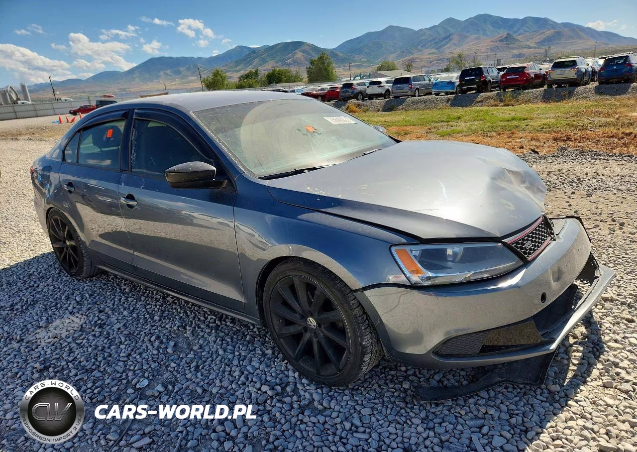 2014 Volkswagen Jetta Base VIN:3VW1K7AJ4EM438035 - 4