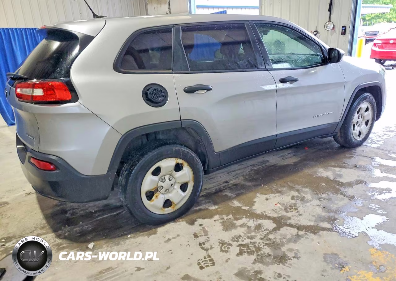 2015 Jeep Cherokee Sport VIN:1C4PJMAB8FW592997 - 3