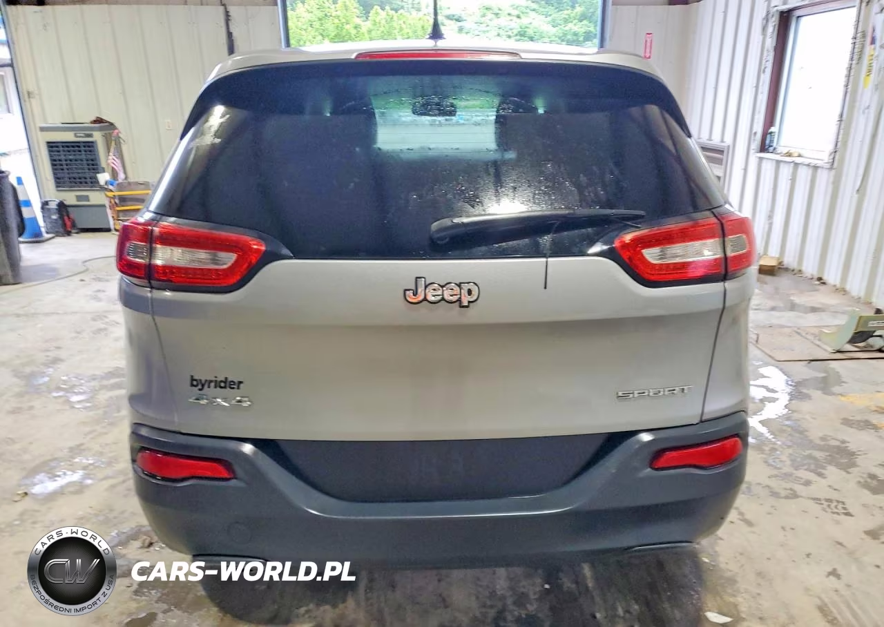 2015 Jeep Cherokee Sport VIN:1C4PJMAB8FW592997 - 6