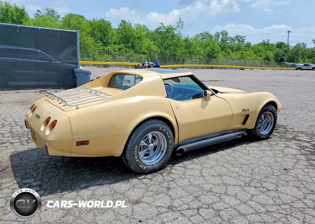 1977 Chevrolet Uk VIN:1Z37L7S411686 - 3