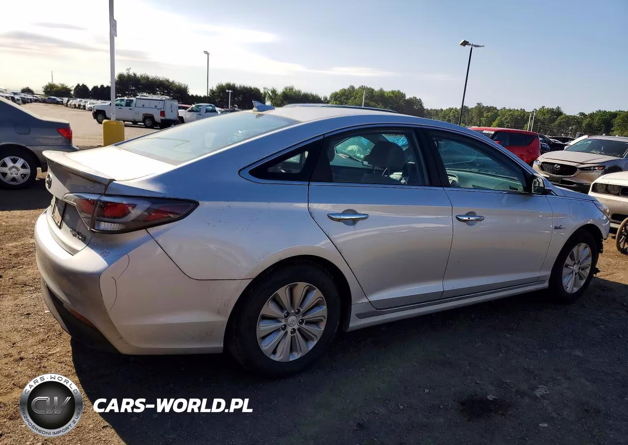 2016 Hyundai Sonata Hybrid Se VIN:KMHE24L15GA016917 - 3