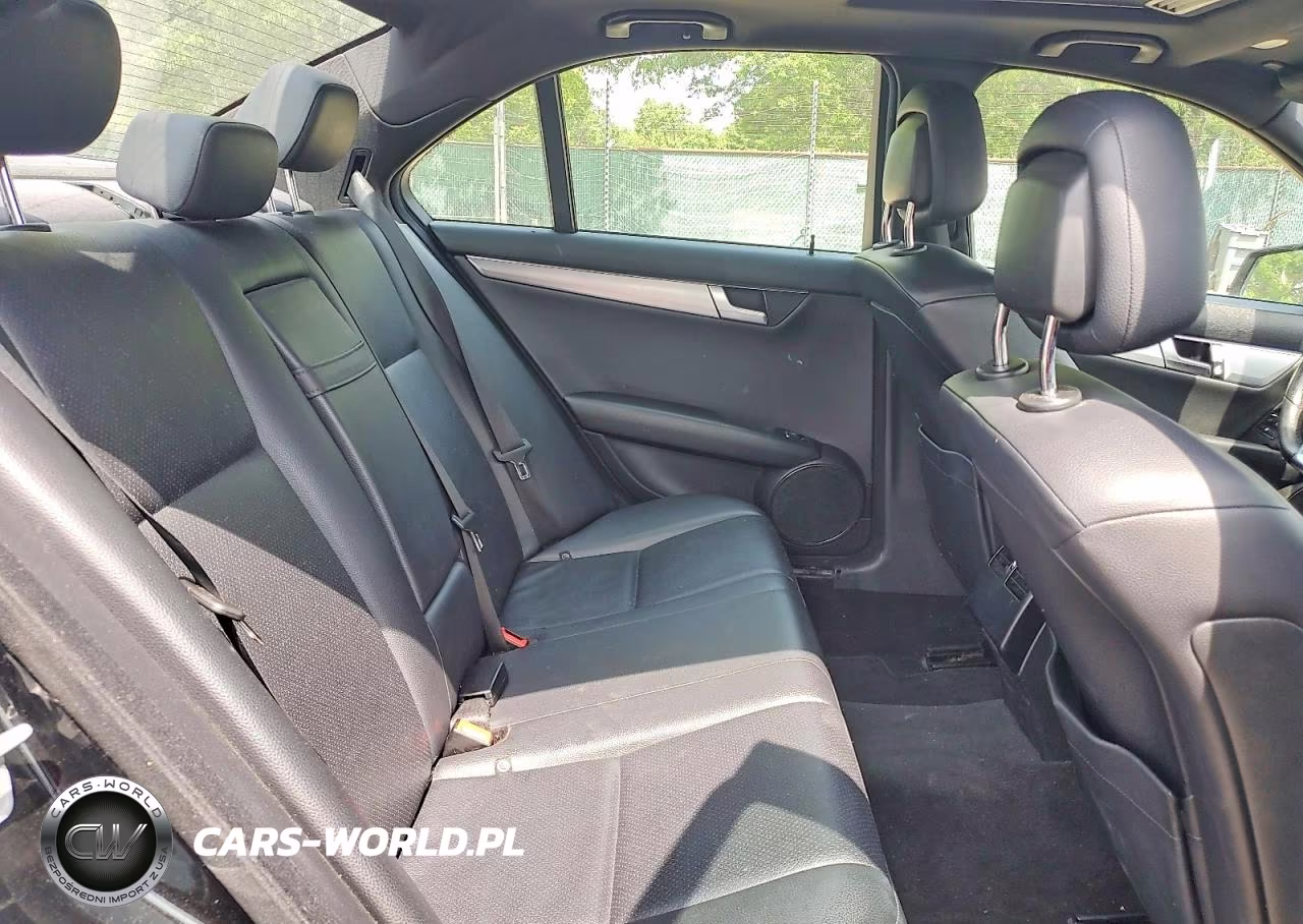 2012 Mercedes-Benz C 250 VIN:WDDGF4HBXCA622829 - 10