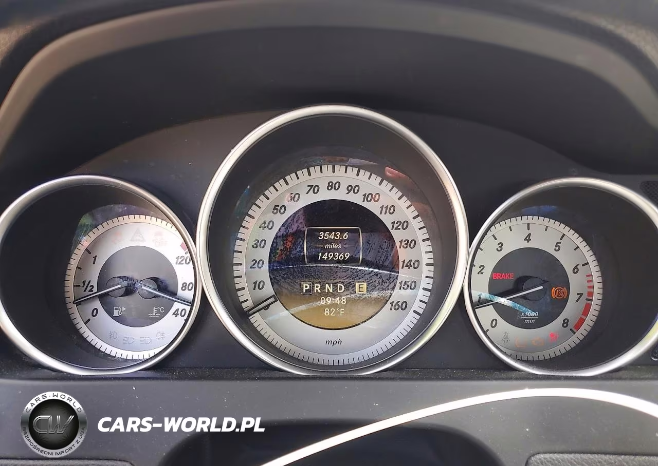 2012 Mercedes-Benz C 250 VIN:WDDGF4HBXCA622829 - 9