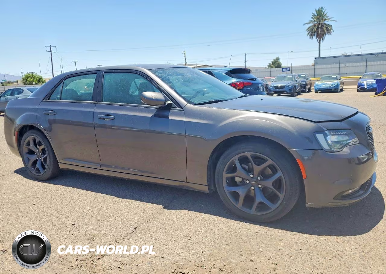2023 Chrysler 300 S VIN:2C3CCABG0PH637095 - 4