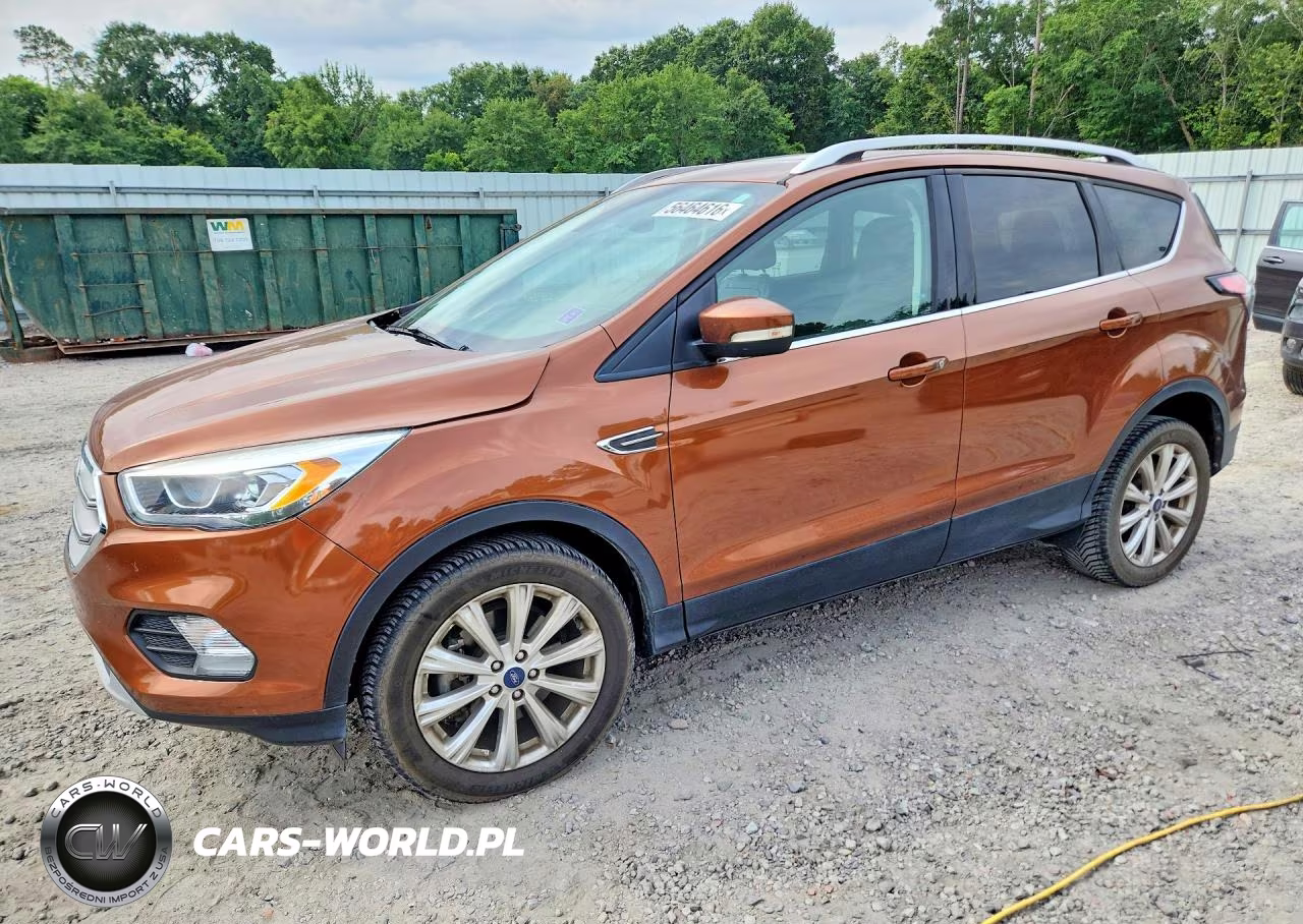 2017 Ford Escape Titanium – zdjęcie 1 z 13