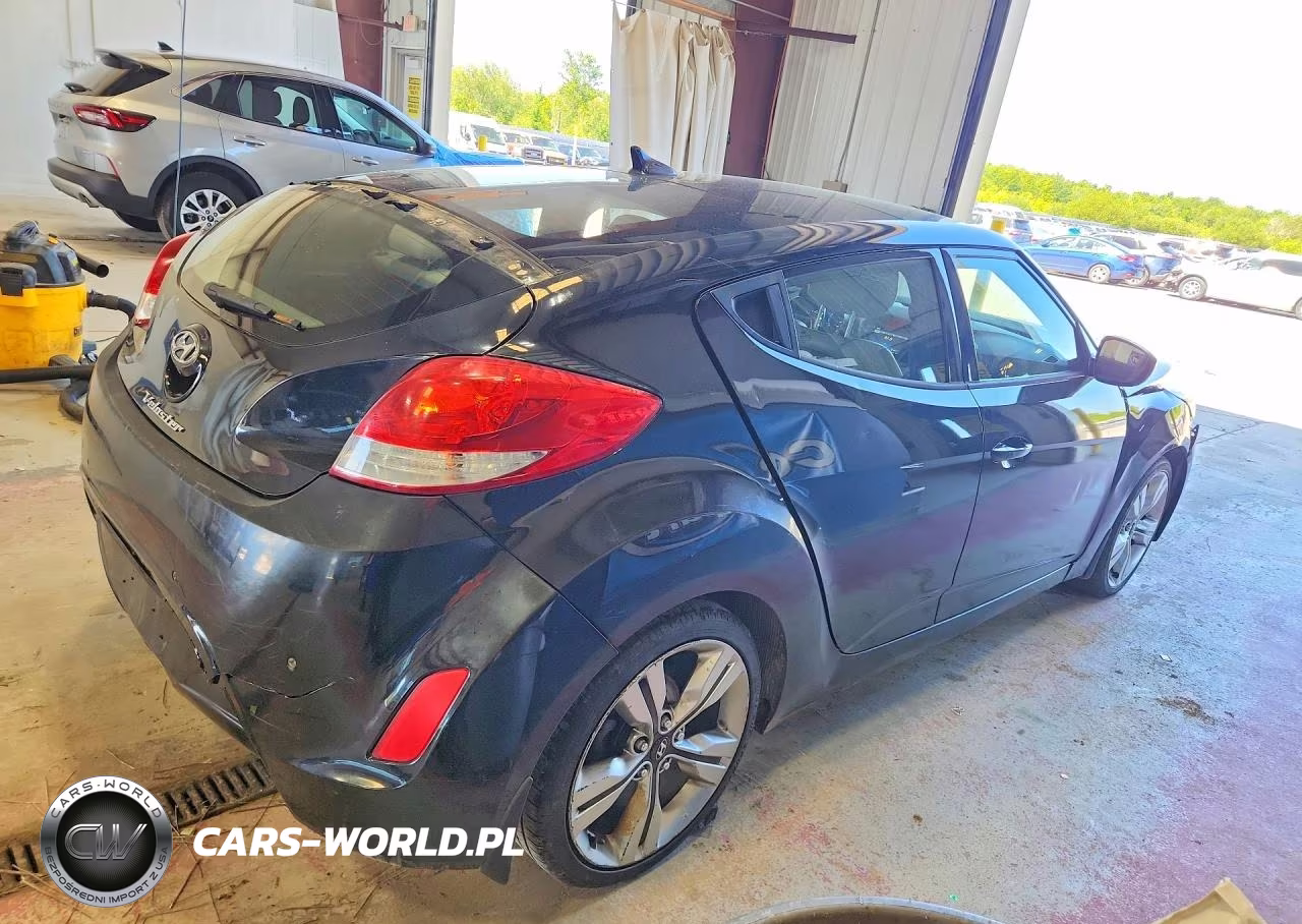 2014 Hyundai Veloster Base VIN:KMHTC6AD0EU197143 - 3