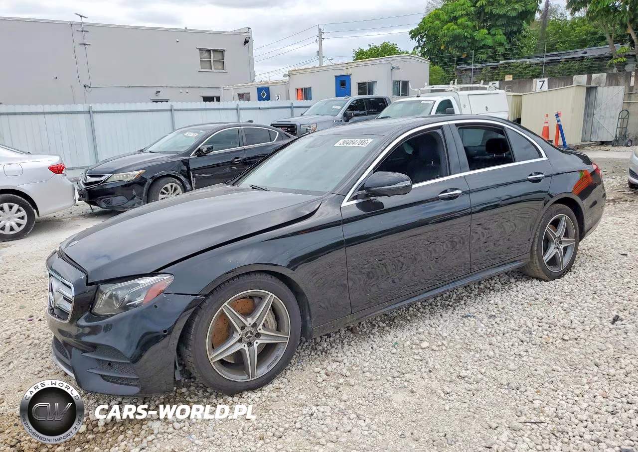 2019 Mercedes-Benz E 300 – zdjęcie 1 z 12