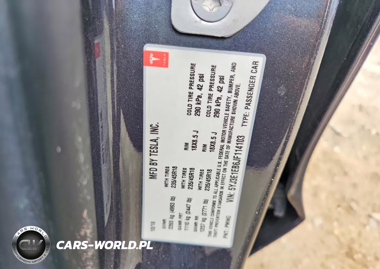 2018 Tesla Model 3 VIN:5YJ3E1EB6JF114103 - 12