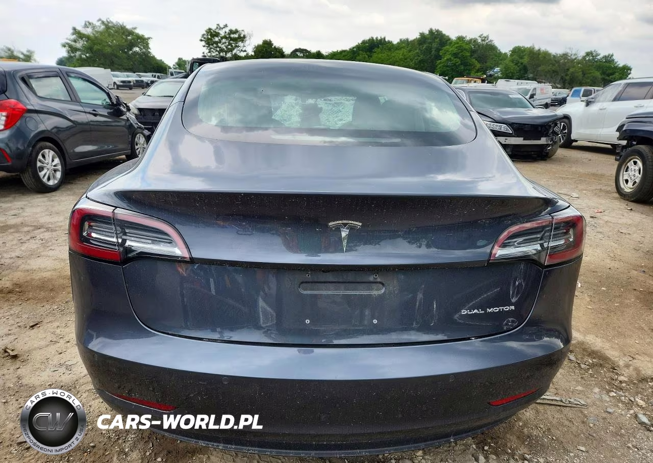 2018 Tesla Model 3 VIN:5YJ3E1EB6JF114103 - 6