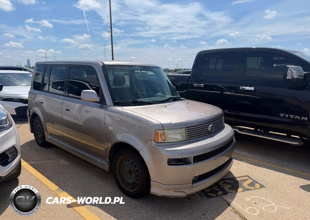 2004 Toyota Scion Xb