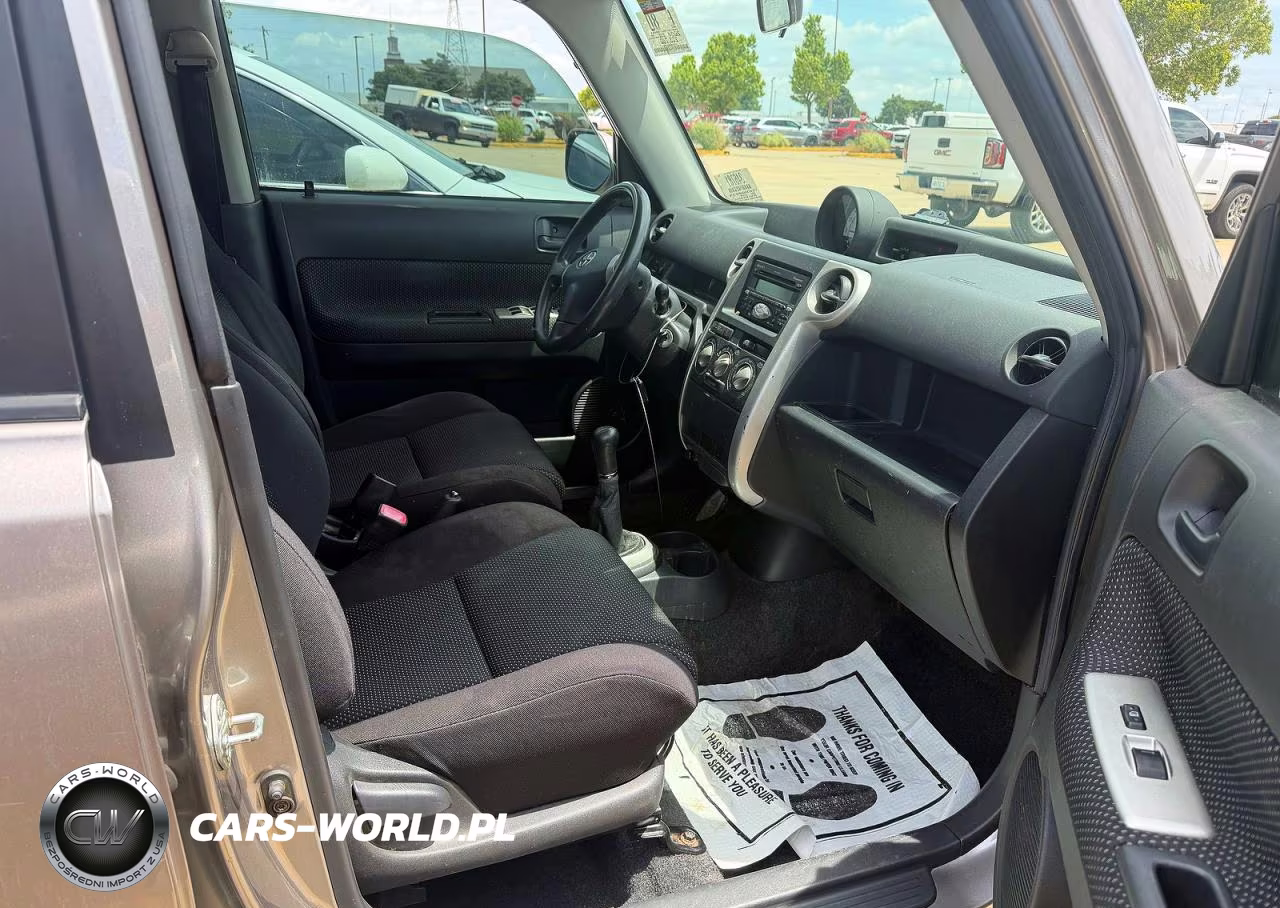 2004 Toyota Scion Xb VIN:JTLKT334640161379 - 5