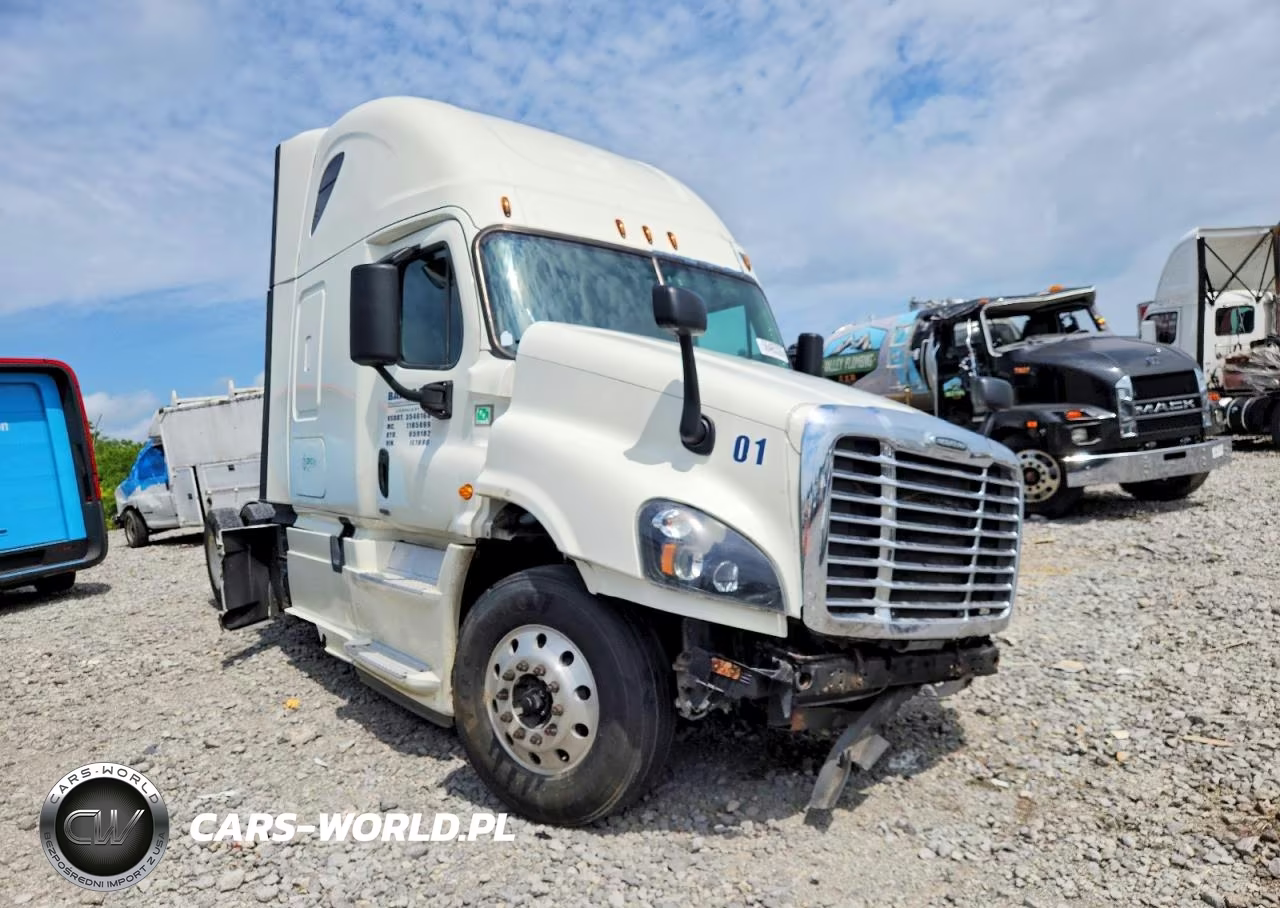 2018 Freightliner Cascadia 1 - Semi Truck