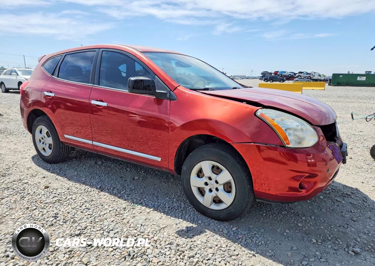 2013 Nissan Rogue S VIN:JN8AS5MV9DW608382 - 4