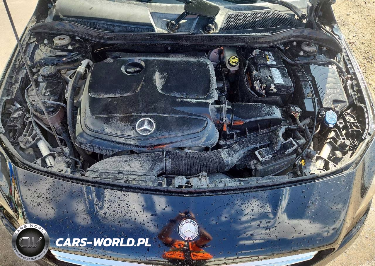 2018 Mercedes-Benz Cla 250 VIN:WDDSJ4EB8JN506127 - 11