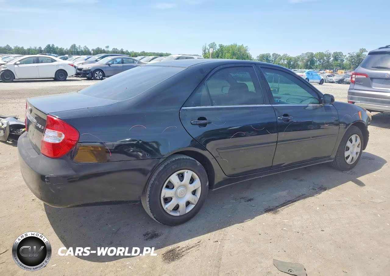 2004 Toyota Camry Le VIN:4T1BE32K44U375457 - 3