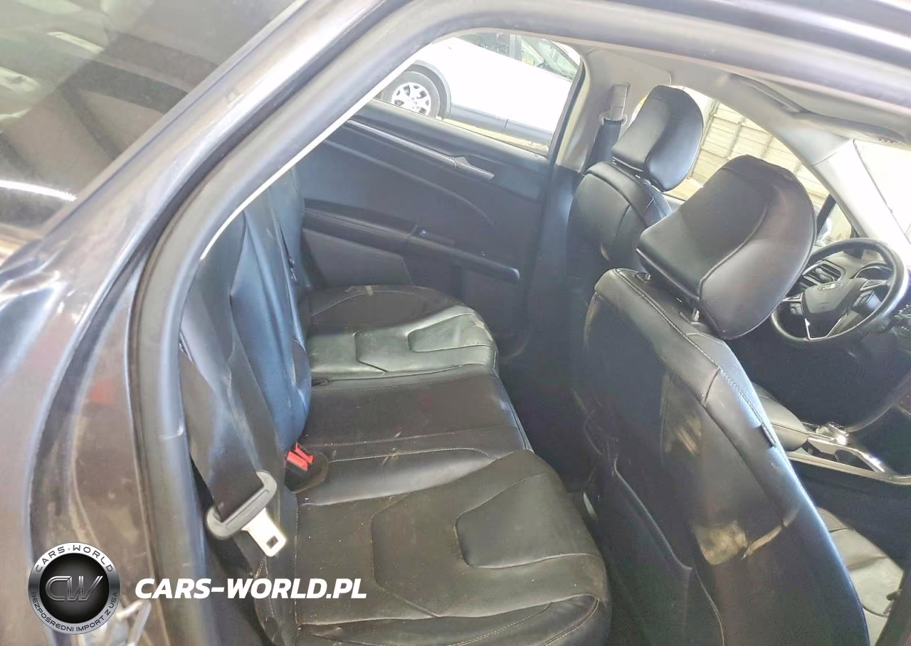 2020 Ford Fusion Titanium VIN:3FA6P0D99LR136619 - 10